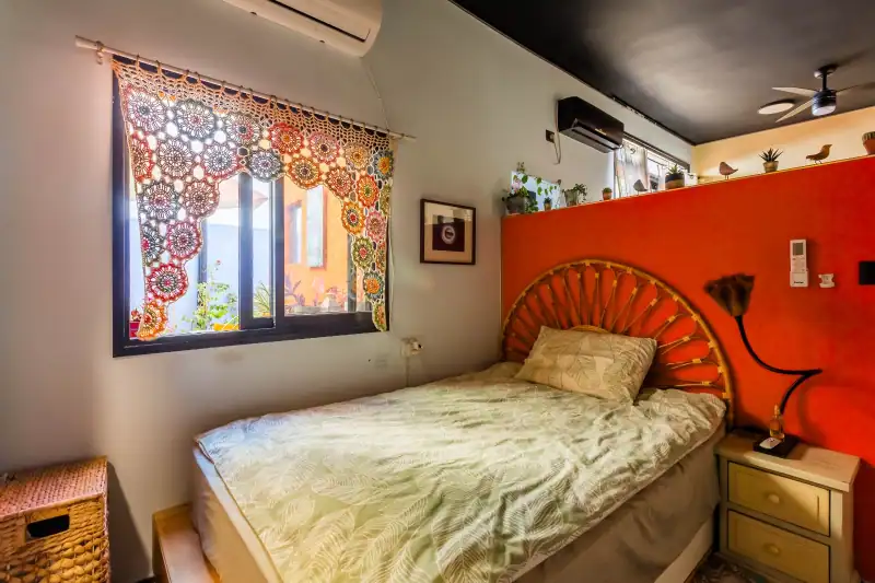 בעל העקידה מיטה שינה בעל העקידה מיטה שינה