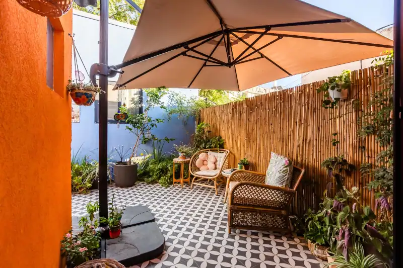 בעל העקידה ספה גינה להשכרה בעל העקידה ספה גינה להשכרה