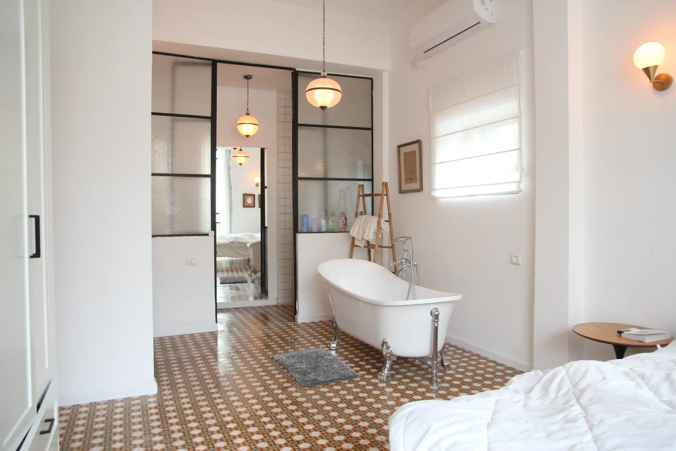 דירה למכירה שדרות ירושלים אמבט