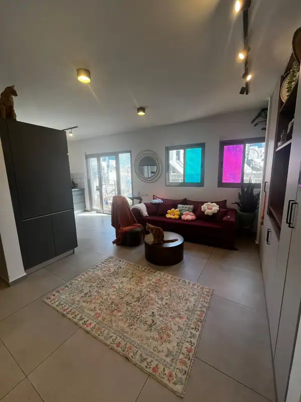 הגדוד העברי להשכרה לשותפים נדלנסקיי השכרת דירות בדרום תל אביב חלל גדול