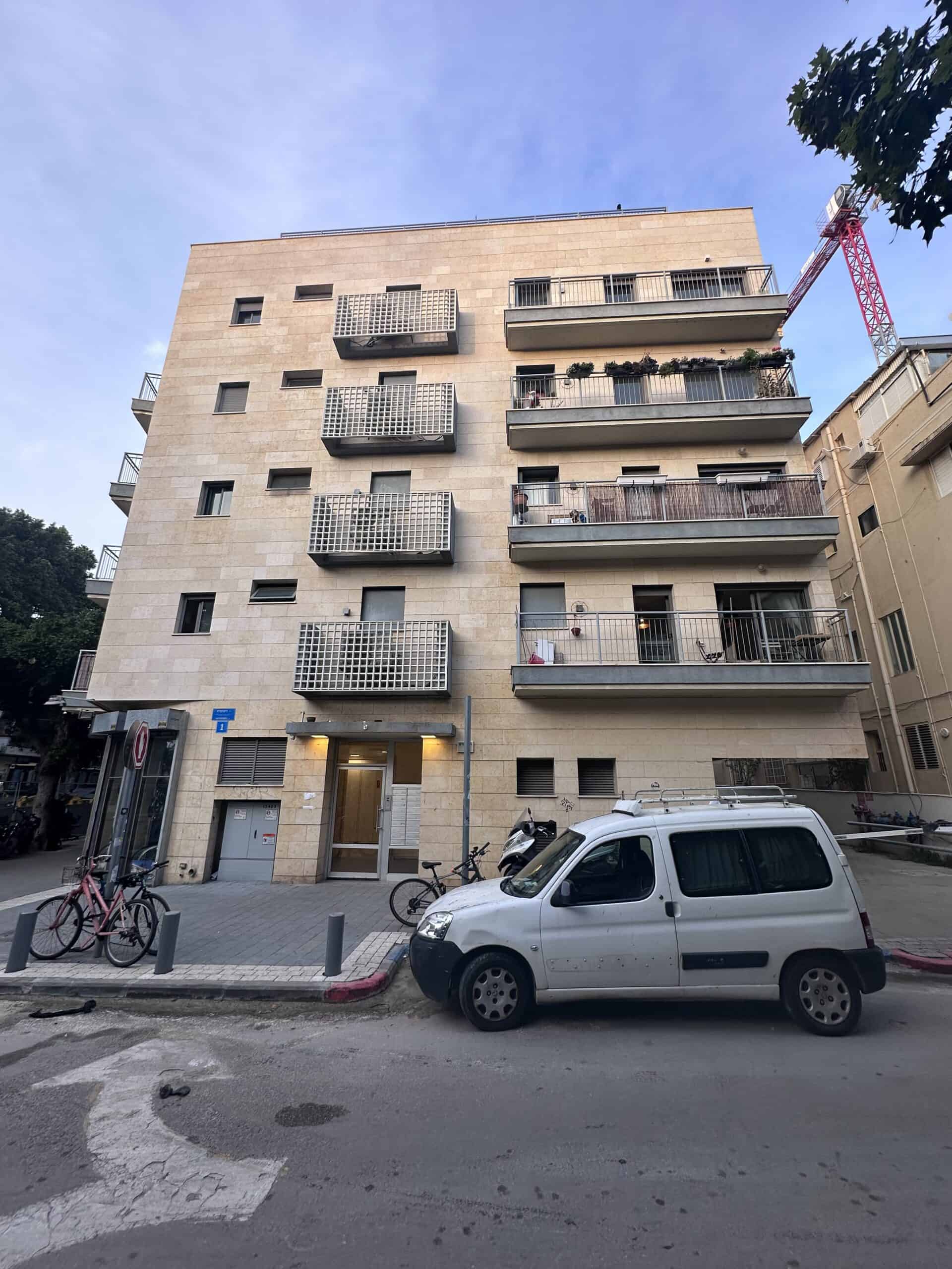 נדלנסקיי הקונגרס דירה למכירה נדלנסקיי הקונגרס דירה למכירה